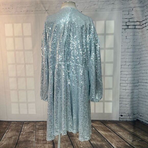 Eloquii NWT Silver Sequin Long Sleeve wrap top party Dress Size 22/24 - Picture 7 of 11